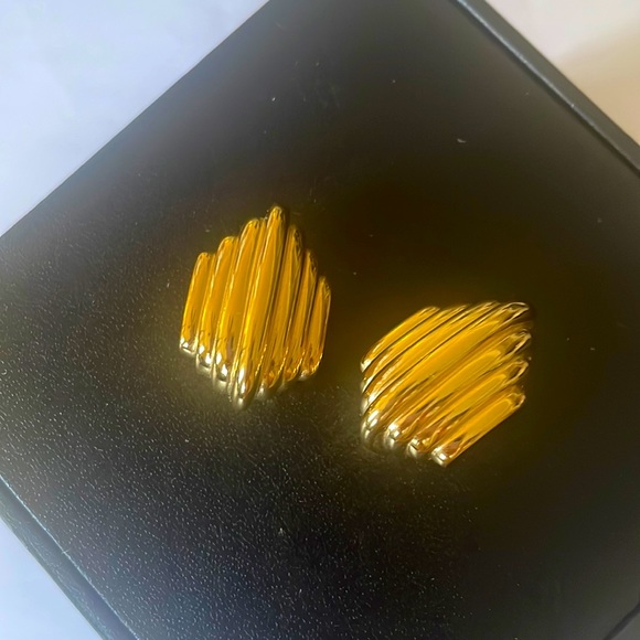 Givenchy Jewelry - Beautiful Vintage Gold GIVENCHY Clip-on Earrings